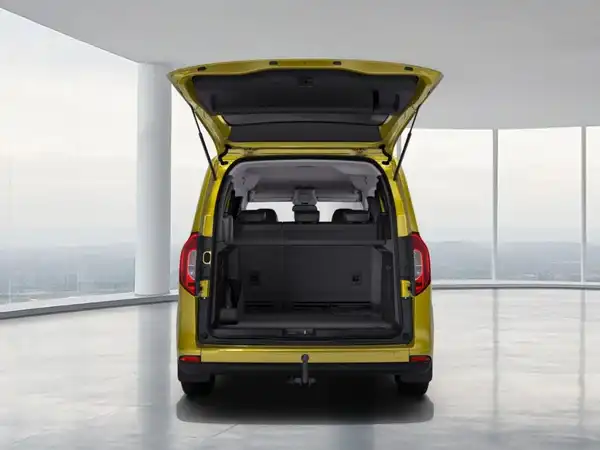 MERCEDES-BENZ EQT (10/11)