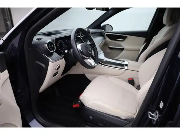 MERCEDES-BENZ GLC (11/28)