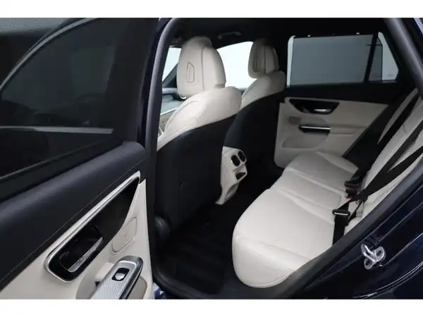 MERCEDES-BENZ GLC (12/28)