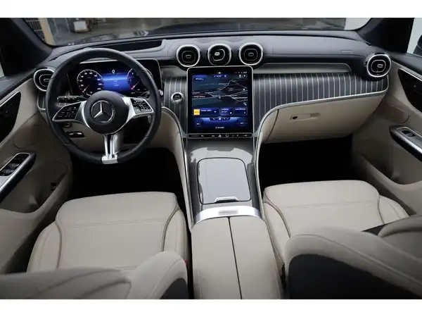 MERCEDES-BENZ GLC (14/28)