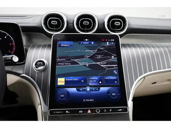 MERCEDES-BENZ GLC (19/28)