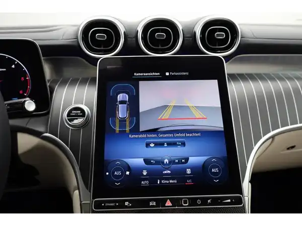 MERCEDES-BENZ GLC (23/28)