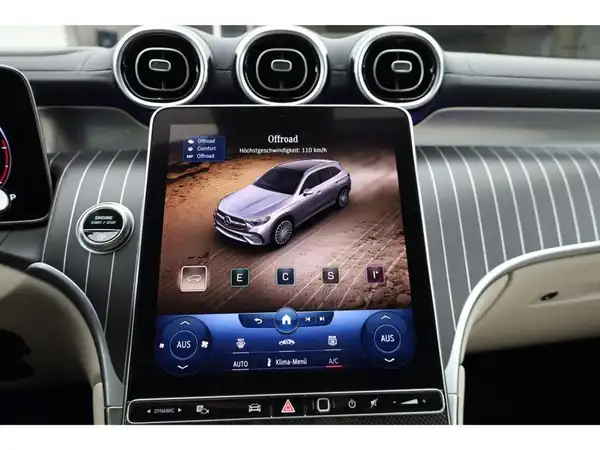 MERCEDES-BENZ GLC (24/28)
