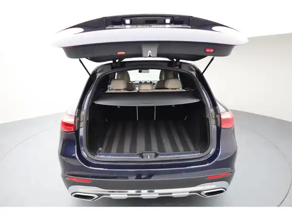 MERCEDES-BENZ GLC (27/28)