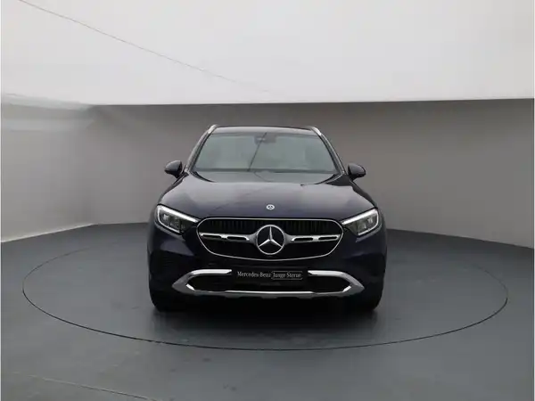 MERCEDES-BENZ GLC (9/28)