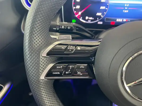 MERCEDES-BENZ GLC (21/27)