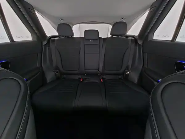 MERCEDES-BENZ GLC (9/10)