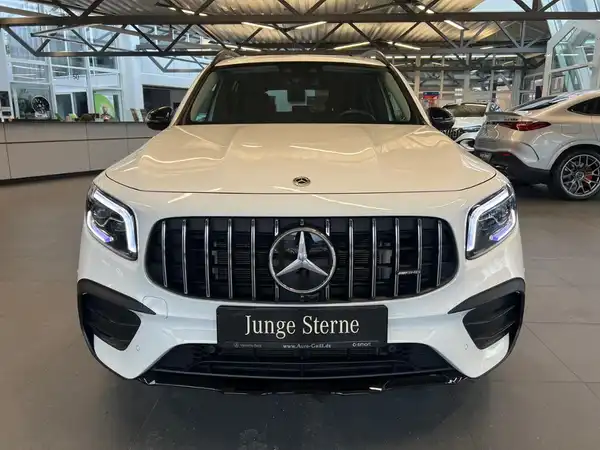 MERCEDES-BENZ GLB (3/27)