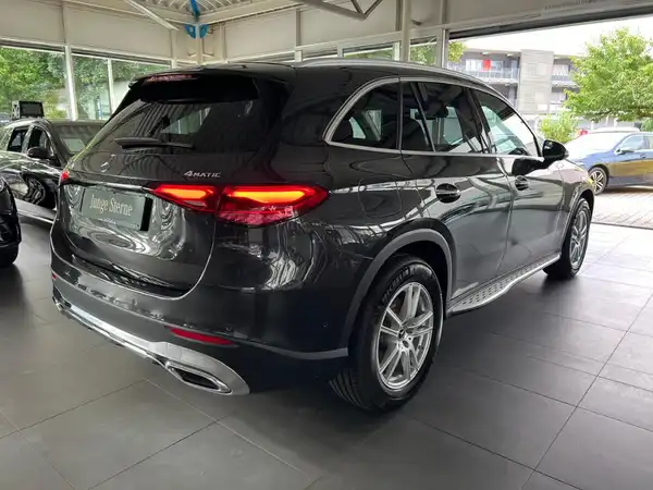 MERCEDES-BENZ GLC (6/27)