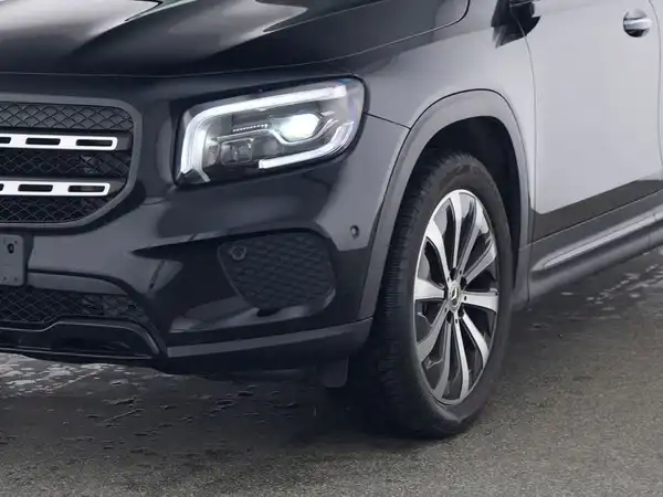 MERCEDES-BENZ GLB (4/10)