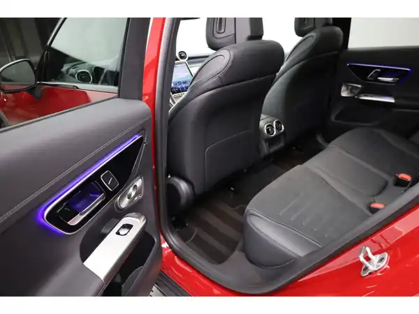 MERCEDES-BENZ GLC (12/28)
