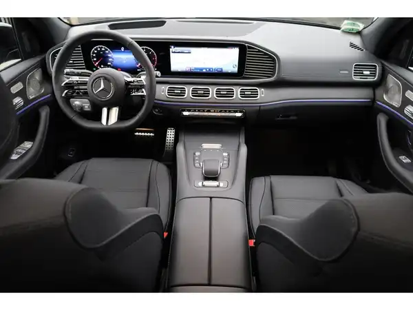 MERCEDES-BENZ GLS (13/30)