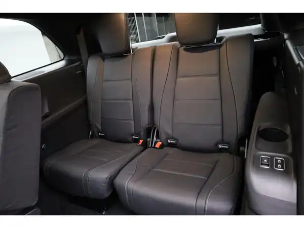 MERCEDES-BENZ GLS (28/30)