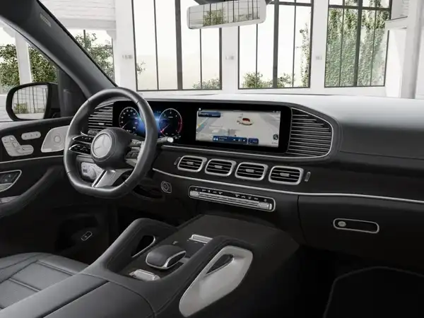 MERCEDES-BENZ GLS (10/10)