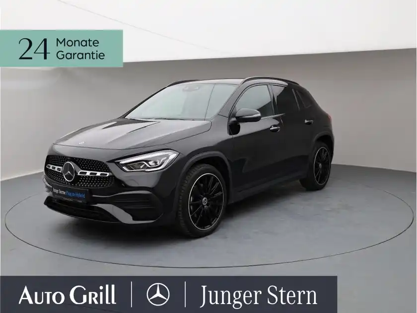 MERCEDES-BENZ GLA (1/19)