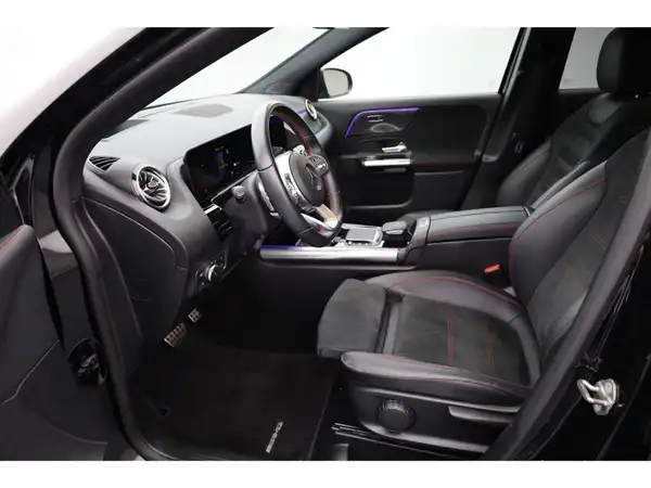 MERCEDES-BENZ GLA (14/19)
