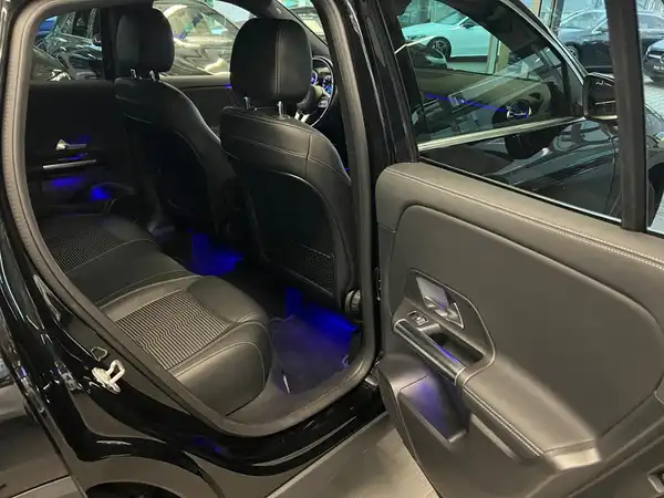 MERCEDES-BENZ GLA 220 (12/27)