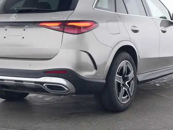 MERCEDES-BENZ GLC (5/10)
