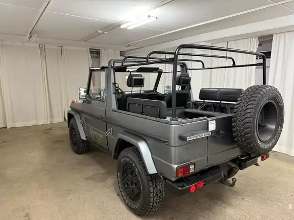 MERCEDES-BENZ G-KLASSE (23/27)