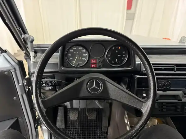MERCEDES-BENZ G-KLASSE (6/27)