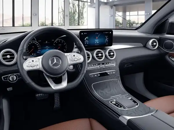 MERCEDES-BENZ GLC (8/12)