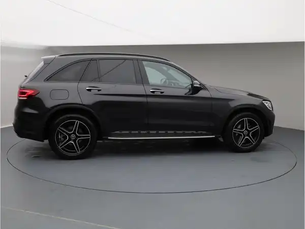 MERCEDES-BENZ GLC (6/23)