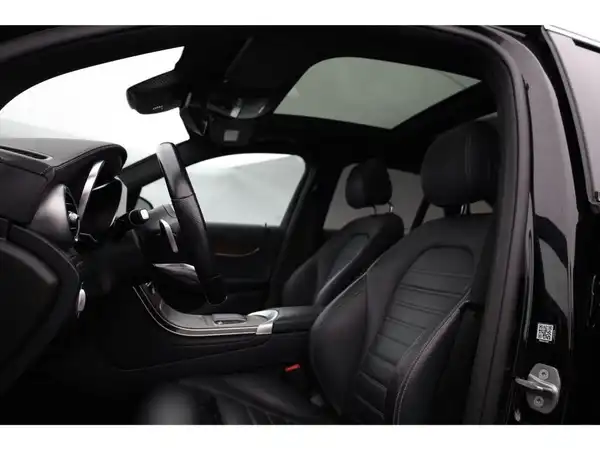 MERCEDES-BENZ GLC (18/26)
