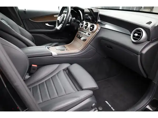MERCEDES-BENZ GLC (20/26)