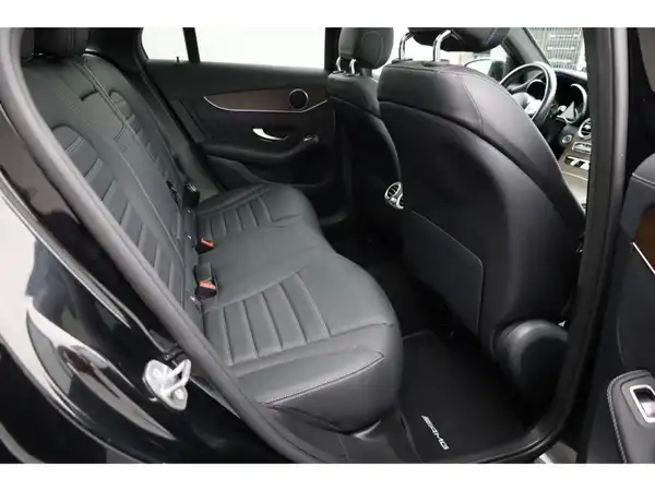 MERCEDES-BENZ GLC (22/26)
