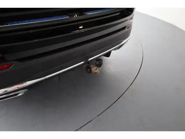 MERCEDES-BENZ GLC (23/26)