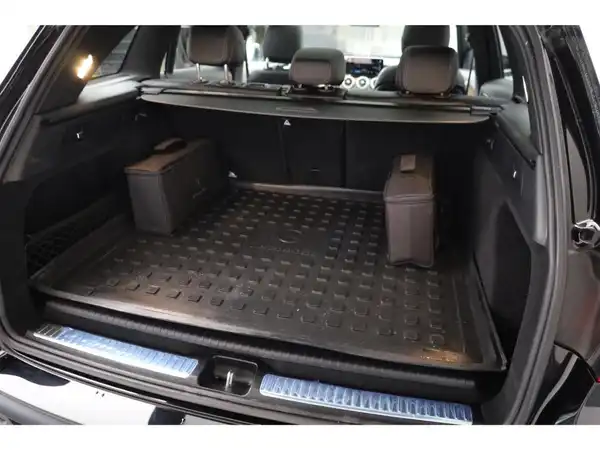 MERCEDES-BENZ GLC (26/26)