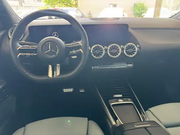 MERCEDES-BENZ GLA (12/20)