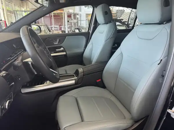 MERCEDES-BENZ GLA (9/20)