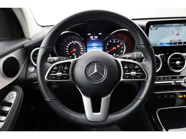 MERCEDES-BENZ GLC (15/24)