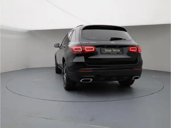 MERCEDES-BENZ GLC (5/24)