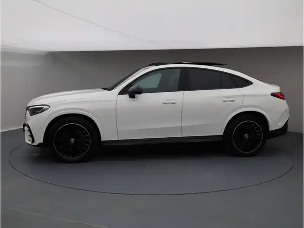 MERCEDES-BENZ GLC (3/27)