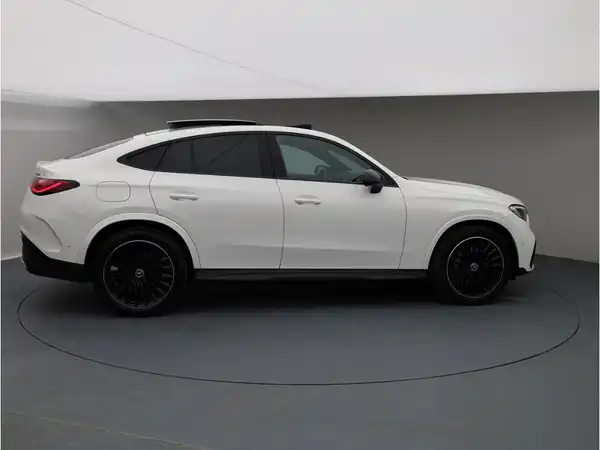 MERCEDES-BENZ GLC (7/27)