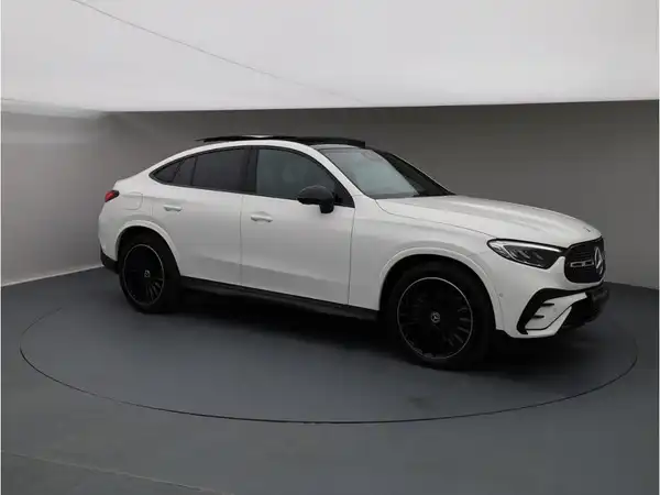 MERCEDES-BENZ GLC (8/27)