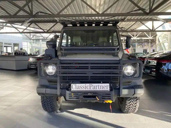 MERCEDES-BENZ PUCH 300 GD (2/29)