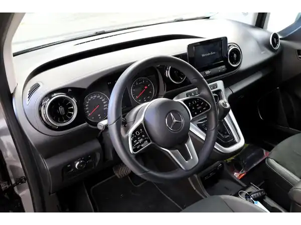 MERCEDES-BENZ R-KLASSE (7/9)