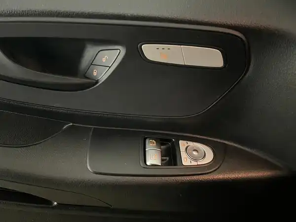 MERCEDES-BENZ R-KLASSE (18/19)