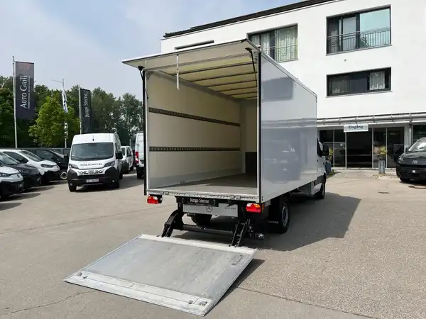 MERCEDES-BENZ SPRINTER (17/22)