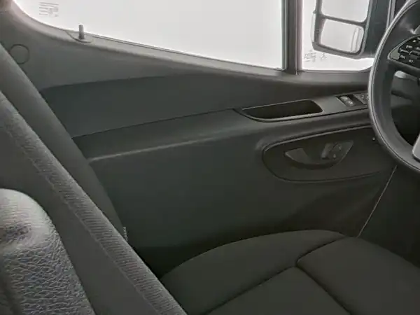 MERCEDES-BENZ SPRINTER (14/19)