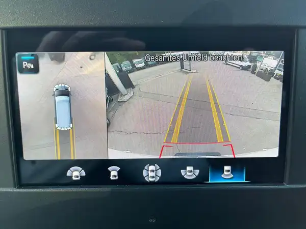 MERCEDES-BENZ SPRINTER (10/17)