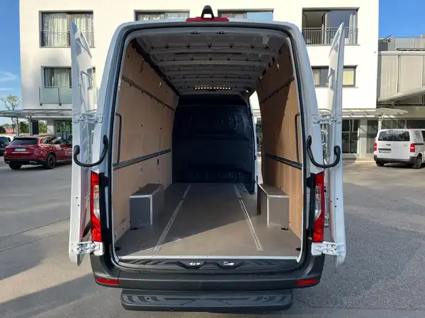 MERCEDES-BENZ SPRINTER (13/20)