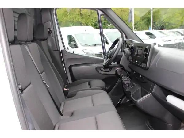 MERCEDES-BENZ SPRINTER (13/17)