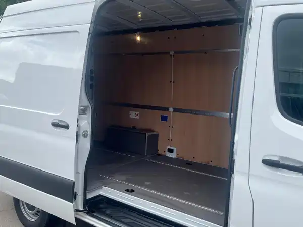 MERCEDES-BENZ SPRINTER (19/22)