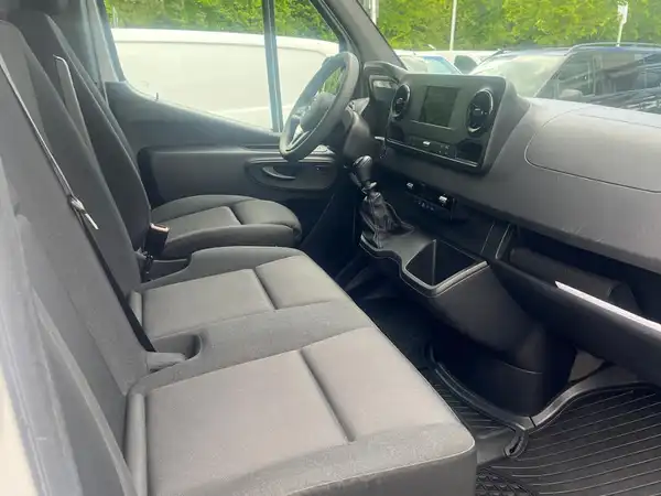 MERCEDES-BENZ SPRINTER (20/22)