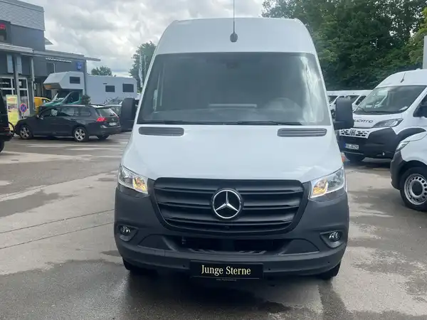 MERCEDES-BENZ SPRINTER (3/22)