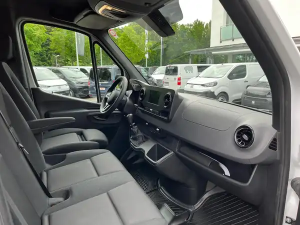 MERCEDES-BENZ SPRINTER (14/20)